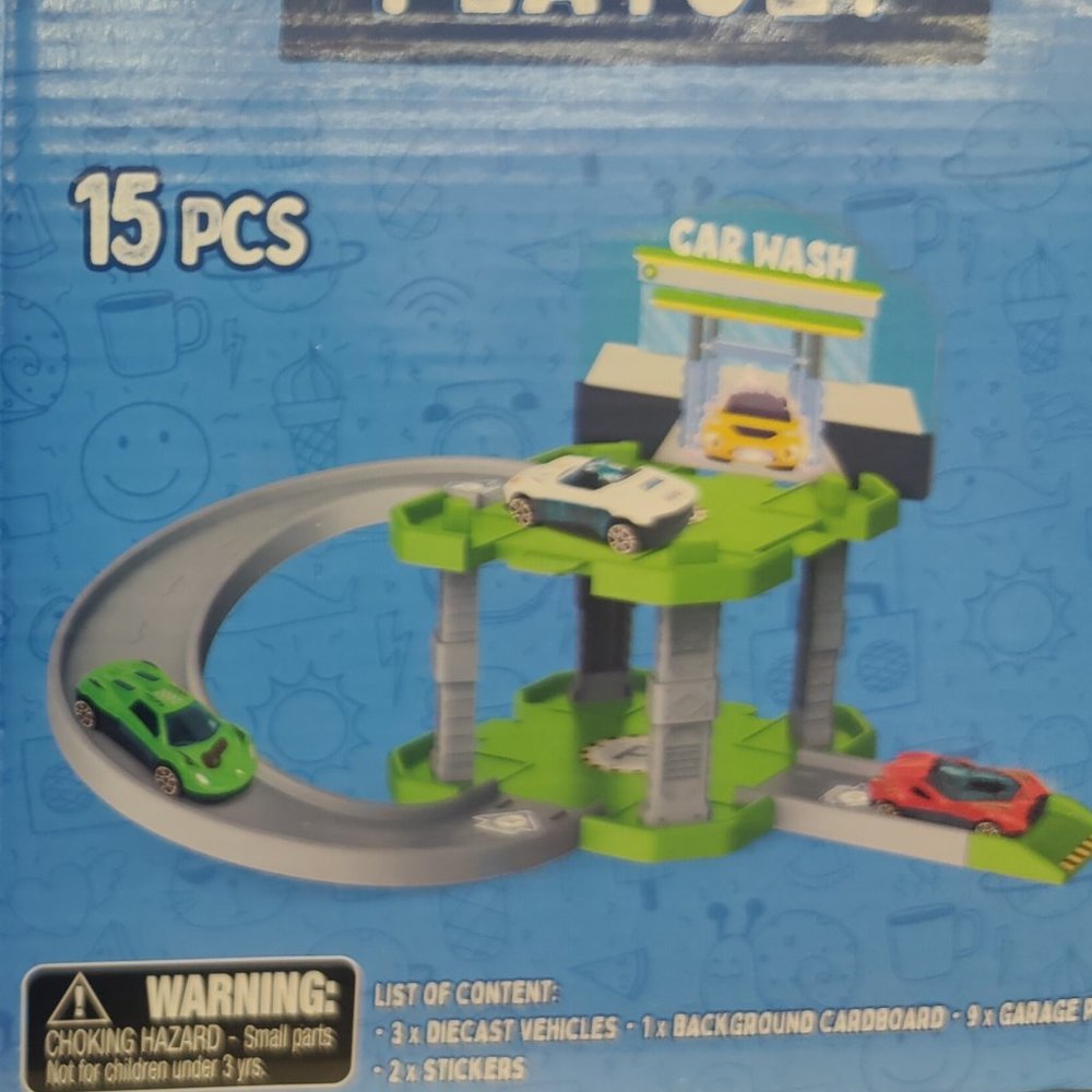 Track with 15 pieces of car wash